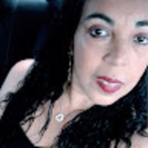 Meet your Posher, Damaris